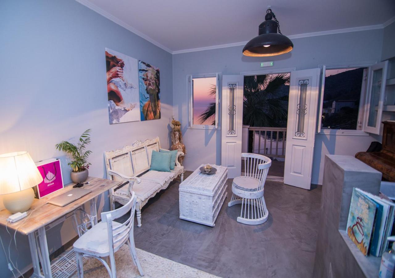 Niriides Hotel Apartments Sými Eksteriør bilde