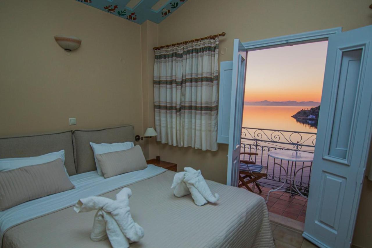 Niriides Hotel Apartments Sými Eksteriør bilde