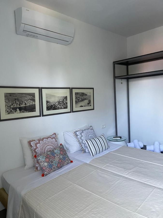 Niriides Hotel Apartments Sými Eksteriør bilde