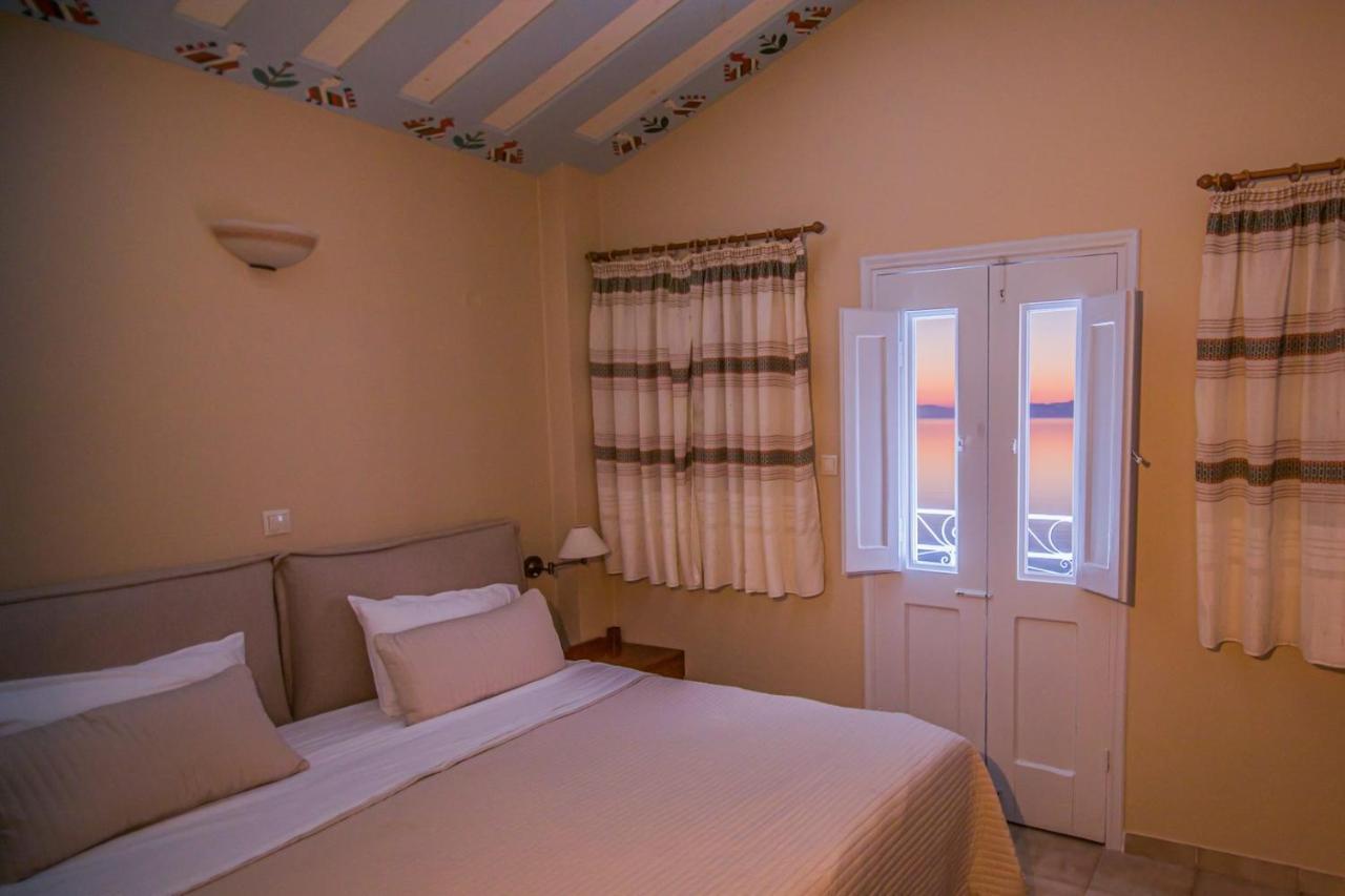 Niriides Hotel Apartments Sými Eksteriør bilde