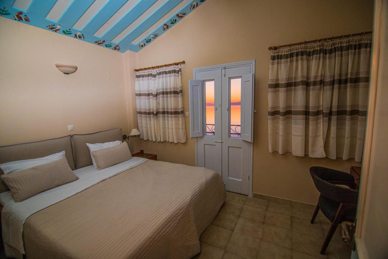 Niriides Hotel Apartments Sými Eksteriør bilde