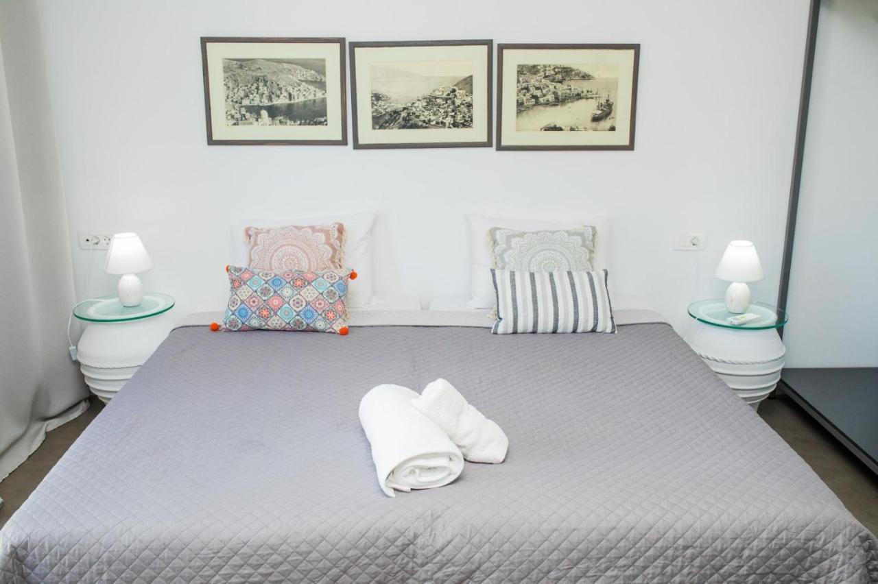 Niriides Hotel Apartments Sými Eksteriør bilde