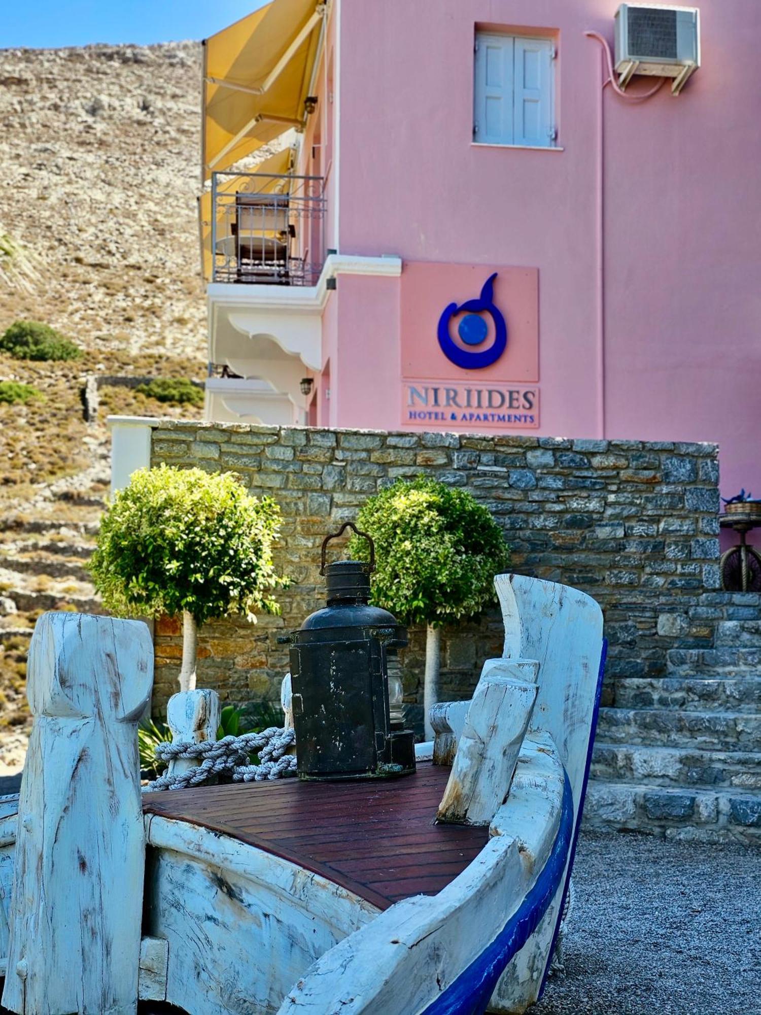 Niriides Hotel Apartments Sými Eksteriør bilde
